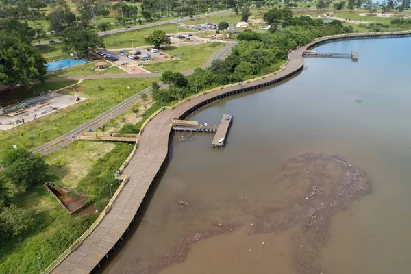 Monitoramento de esgoto apresenta tendência de queda de Covid-19 no DF