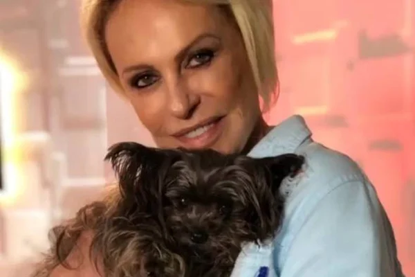 Morre Sombrinha, cachorra de Ana Maria Braga: “Saudades”