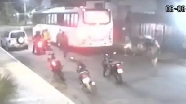 imagem colorida ataque onibus fortaleza