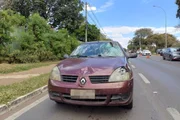 O veículo estava sendo conduzido pelo vendedor Carlos Antônio da Silva, de 76 anos