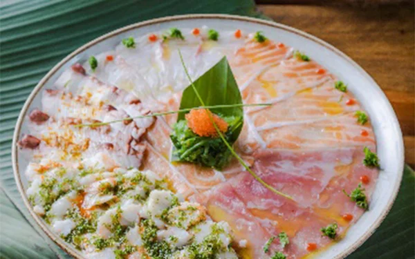 Carpaccio misto, prato do restaurante Badauê, em SP