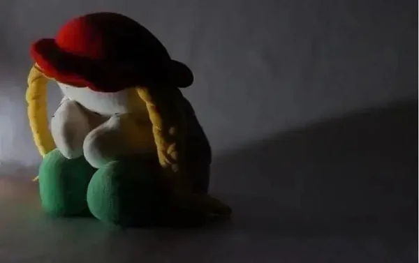 Homem mostra celular com pornografia infantil para PM e é preso em flagrante