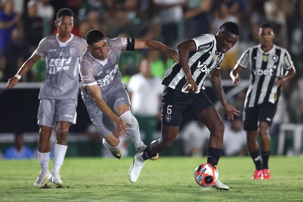 Imagem colorida da partida entre Boavista e Botafogo - Metrópoles