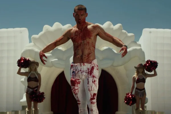 Cena do filme Goat, de Jordan Peele
