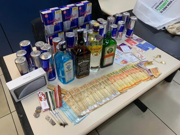 Bandido que alugava e roubava casas de luxo com cartão clonado é preso