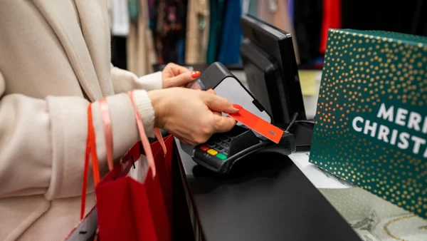 Antecipar compras de Natal pode evitar golpes; veja como se proteger