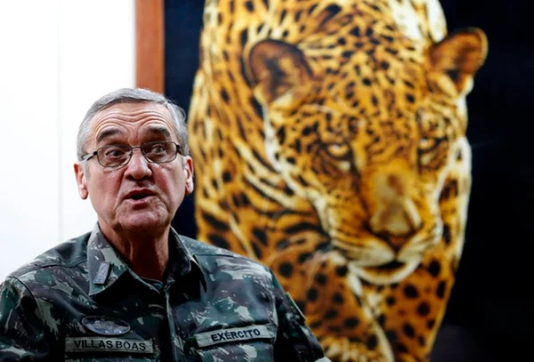 Infiltração de facções criminosas em tropas federais preocupa general
