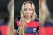 Flávia Saraiva com a camisa do Flamengo Flávia Saraiva com a camisa do Flamengo