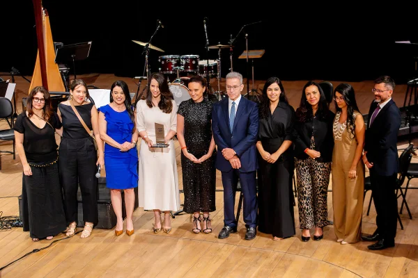 Metrópoles vence 21º Prêmio Engenho, e Lilian Tahan é homenageada