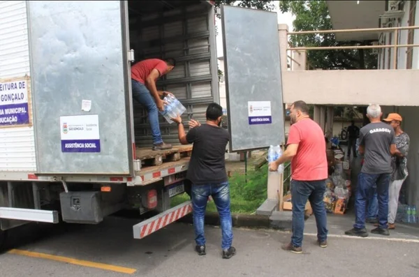 São Gonçalo arrecada 5 toneladas de itens para vítimas de Petrópolis