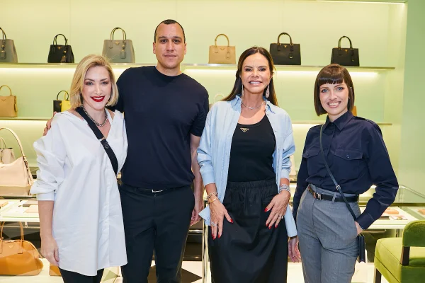 Claudia Salomão reúne mailing em almoço intimista com a grife Prada