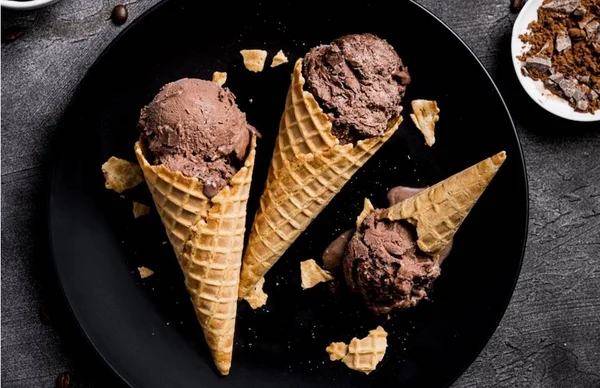 sorvetes de chocolate