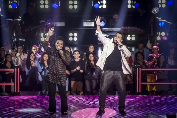 Segunda noite de batalhas do The Voice Brasil é embalada pela emoção