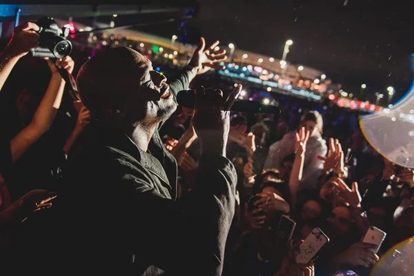 Rock in Rio: Seal arrasa no Palco Sunset com carisma e talento