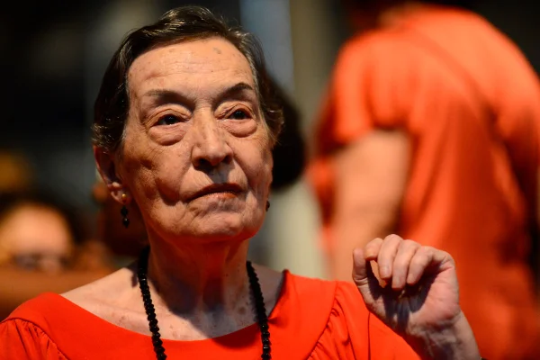 imagem colorida mostra economista maria da conceição tavares - Metrópoles