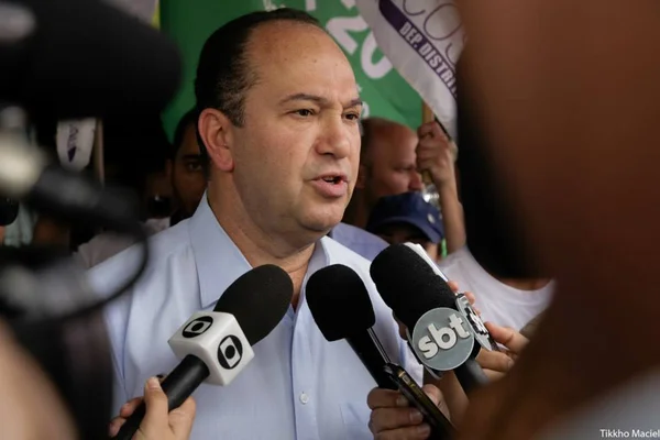 Dilma se reúne com pastor Everaldo e tenta reintegrar PSC à base