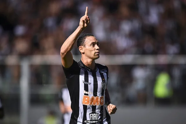 Pintou reforço? Edmundo indica Ricardo Oliveira no Vasco em 2020