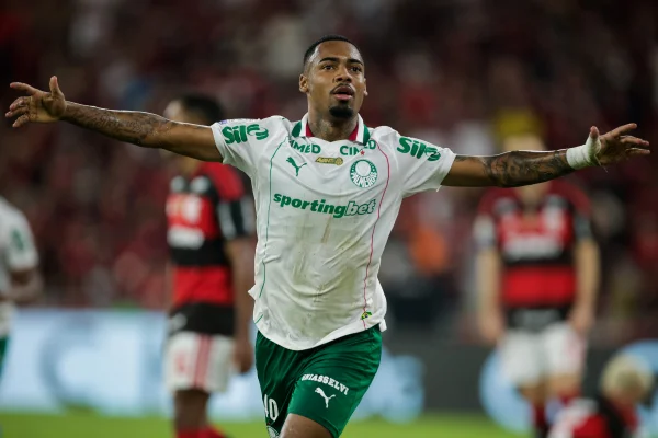 Foto colorida de Allan, do Palmeiras - Metrópoles