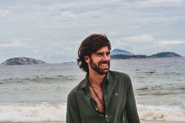 “Não posso mudar o mundo, mas quero influenciar”, diz Marcos Pitombo