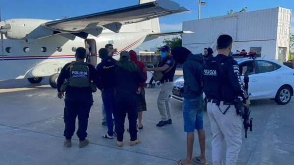 Brasileiros presos com “arsenal de guerra” são expulsos do Paraguai