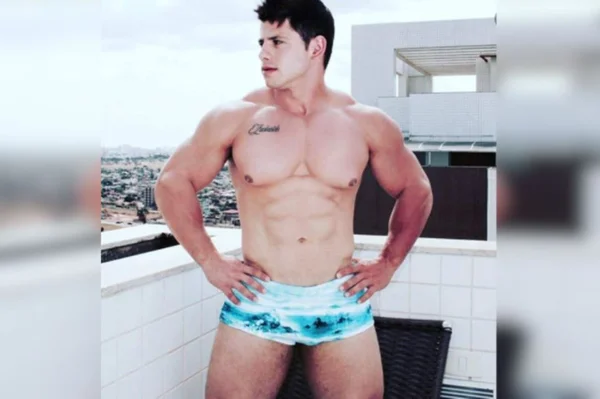 Homem de sunga