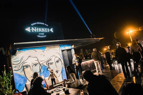 Oswaldo Scafuto inaugura rooftop do restaurante Nikkei em evento