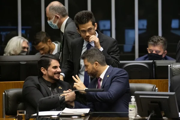 Marcos do Val. Kim Kataguiri e Marcos Rogério