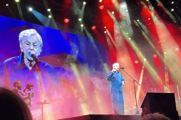 Caetano Veloso no Ulysses em dezembro de 2025 pelo Festival Estilo Brasil - Metrópoles
