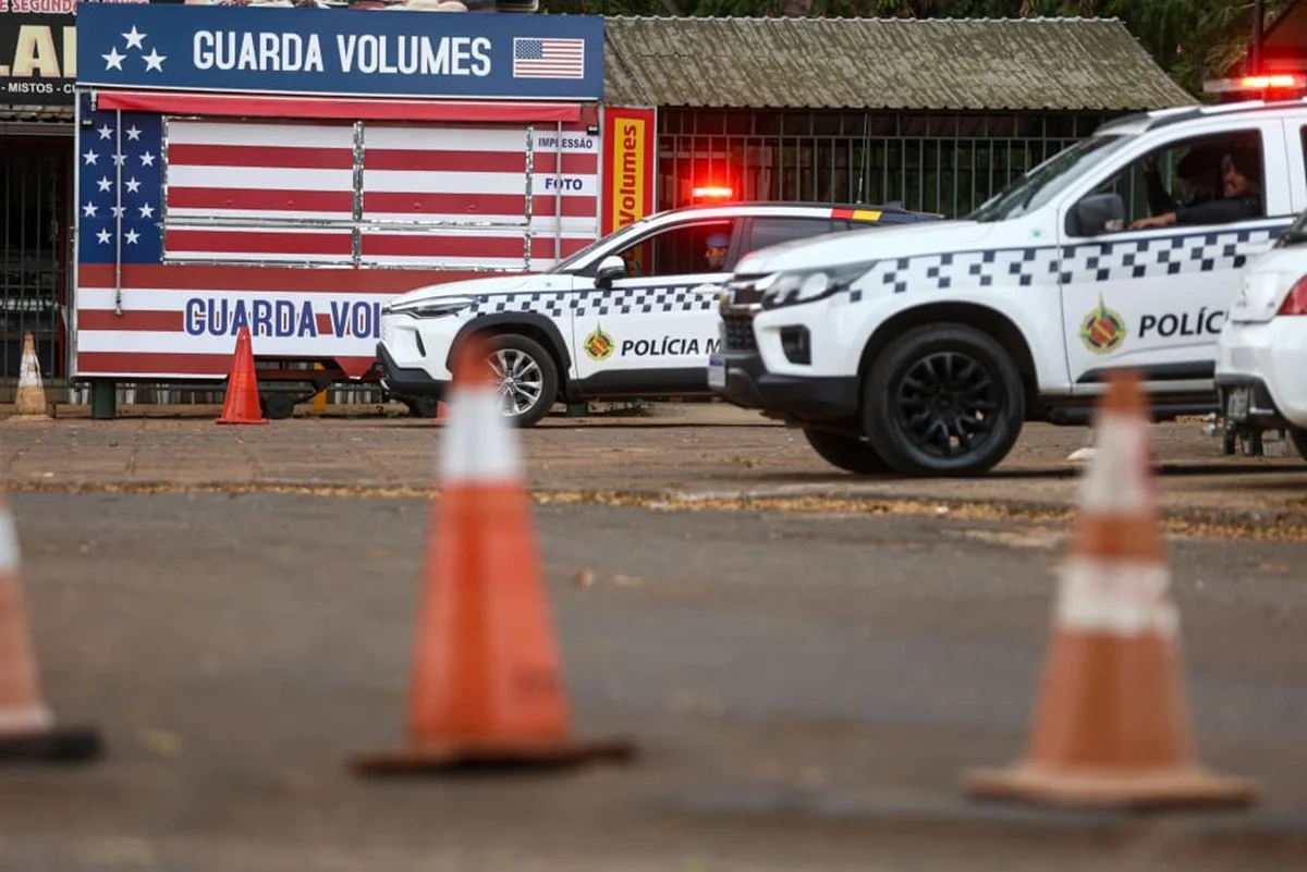Segundo comunicado, a medida foi tomada devido a "questões de segurança". No entanto, a representação norte-americana não detalhou qual foi a ameaça ou a preocupação de segurança que motivou a suspensão. Segundo comunicado, a medida foi tomada devido a "questões de segurança". No entanto, a representação norte-americana não detalhou qual foi a ameaça ou a preocupação de segurança que motivou a suspensão.