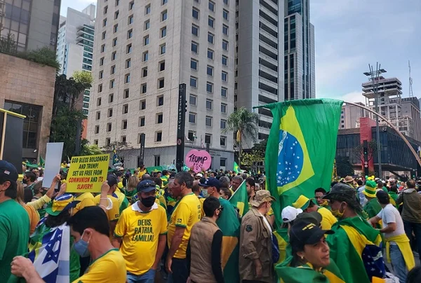 Apoiadores de Bolsonaro em ato na Avenida Paulista, em São Paulo