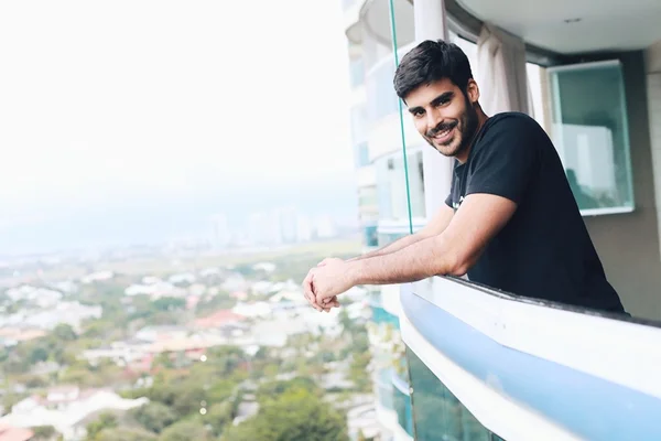 “Sempre sonhei em me ver na tela”, diz ator Anderson Tomazini