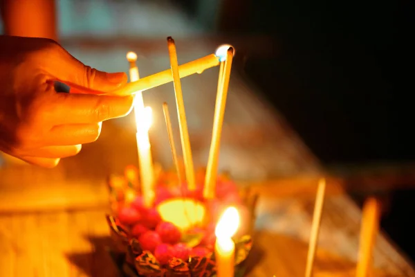 Mulher acusada de desviar R$ 17 milhões alega coação de clínica espiritual - Metrópoles