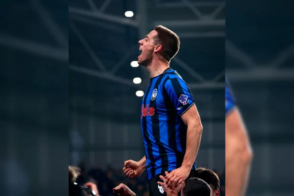Atalanta marca no último minuto, elimina o Borussia e avança na Champions