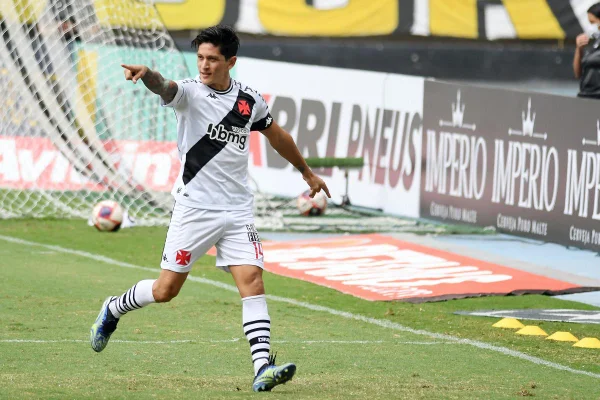 Vasco vence o Botafogo e abre vantagem na decisão da Taça Rio