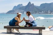 E exalta a amizade das duas!