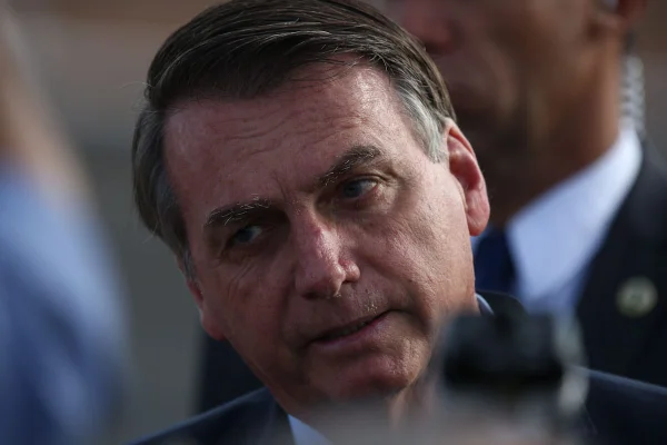 “Bicho vai pegar” com Forças Armadas no Ceará, afirma Bolsonaro