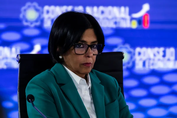 Imagem colorida mostra vice-presidente da Venezuela - Metrópoles