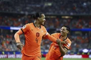 O placar foi inaugurado apenas no segundo tempo aos seis minutos, com um gol de cabeça do capitão Virgil van Dijk O placar foi inaugurado apenas no segundo tempo aos seis minutos, com um gol de cabeça do capitão Virgil van Dijk