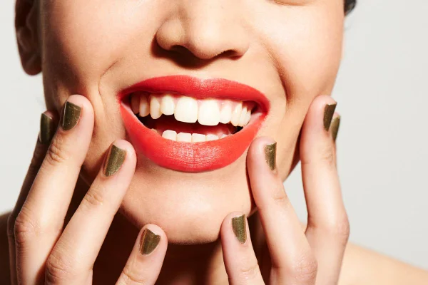 mulher sorrindo