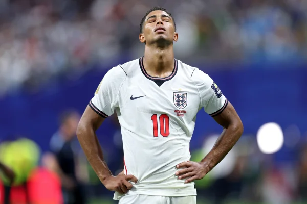 Bellingham lamenta derrota para Argentina e agradece torcida inglesa