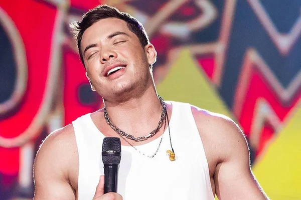 Em Angra, Wesley Safadão grava participação para o DVD de Martinelly Filho