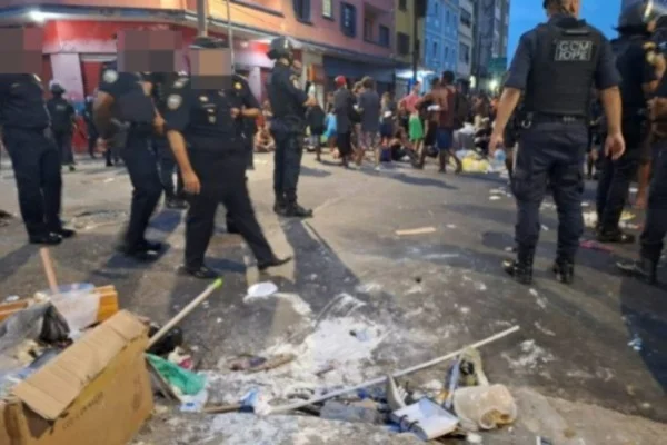 GCM em meio a dependentes químicos na Cracolândia, em SP