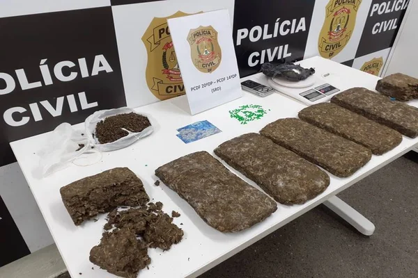 Polícia prende dois traficantes com R$ 75 mil em entorpecentes no DF