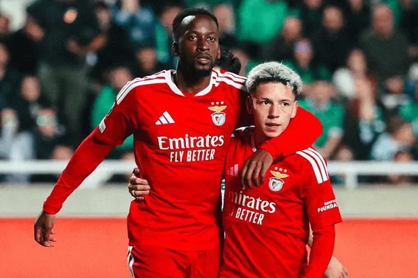 Com Juventus, Milan e Benfica em campo, veja os resultados da Liga Europa - destaque galeria Com Juventus, Milan e Benfica em campo, veja os resultados da Liga Europa - destaque galeria