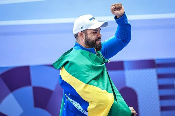 Imagem colorida de Claudiney Batista - Metrópoles
