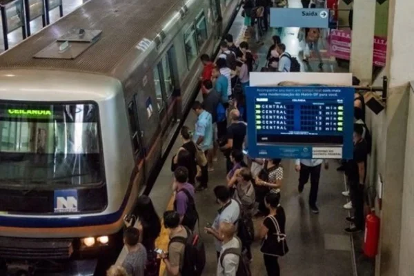 Metrô - Metrópoles