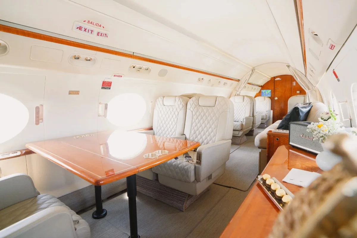 Jato Gulfstream G400 da empresa Baires Fly Jato Gulfstream G400 da empresa Baires Fly