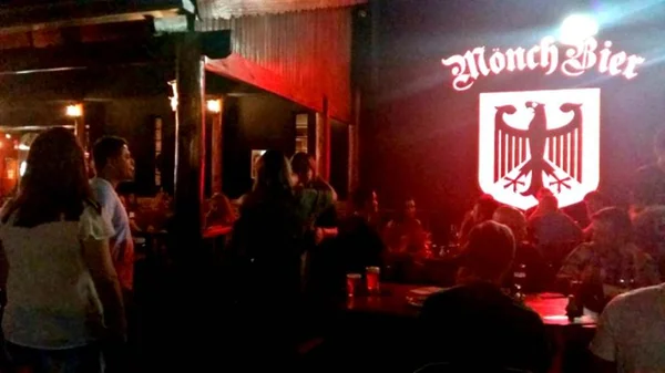 Delegada da Polícia Civil do DF é presa após briga em bar de Goiânia