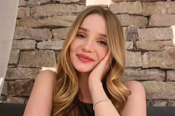 Anna Livya Padilha, a menina fantasma do SBT