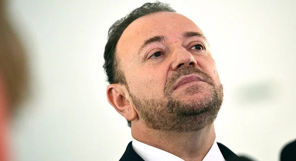 Governo não vai poupar recursos para conter surto de microcefalia, diz ministro